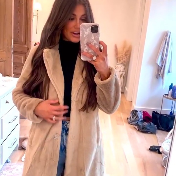 Faux fur long jacket - Picture 3 of 4